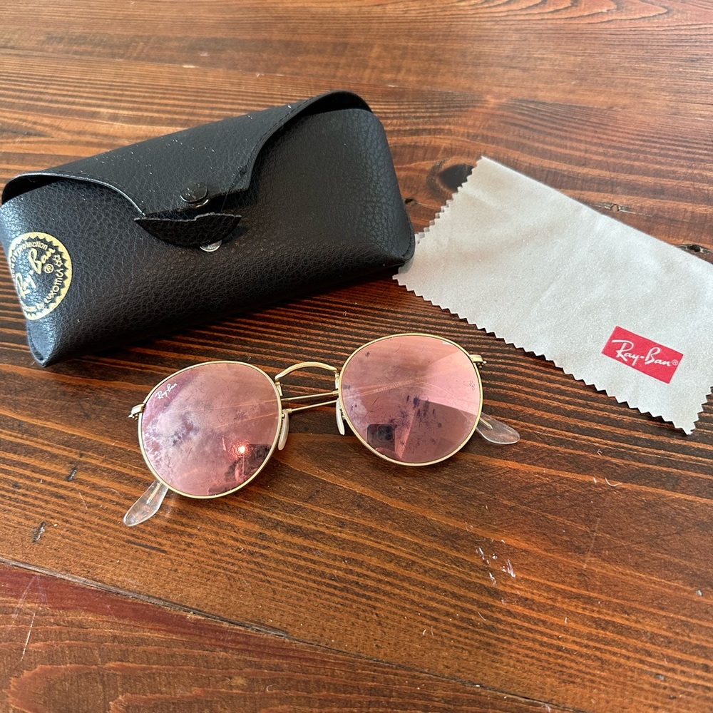 Ray-Ban Sunglasses with Gold Frames and Pink Lenses